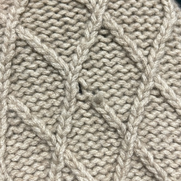 Inis Meais Ireland Cable Knit Sweater - Picture 12 of 12